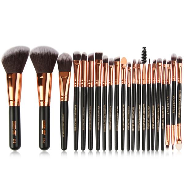 High quality Wood Handle Makeup Brushes Fan Brush best make up brush