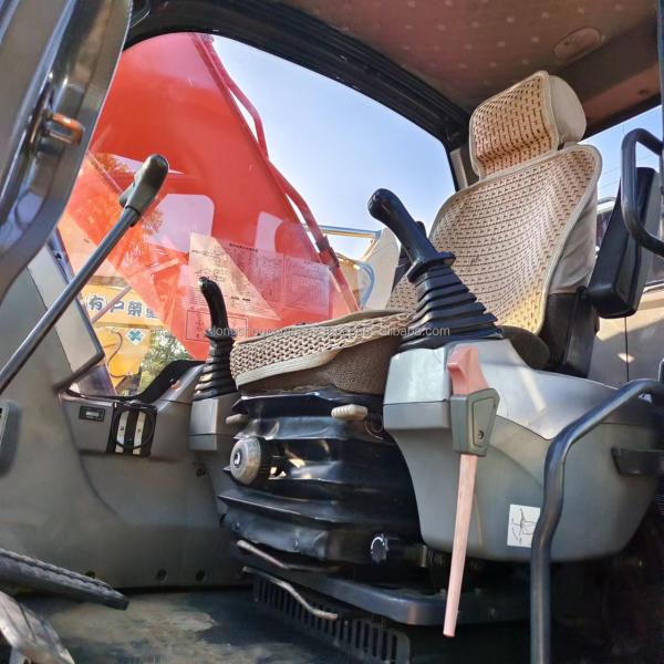 DOOSAN DX225LC DX225 225 LCA Excavator in Shanghai Original Used Made in Korea Original