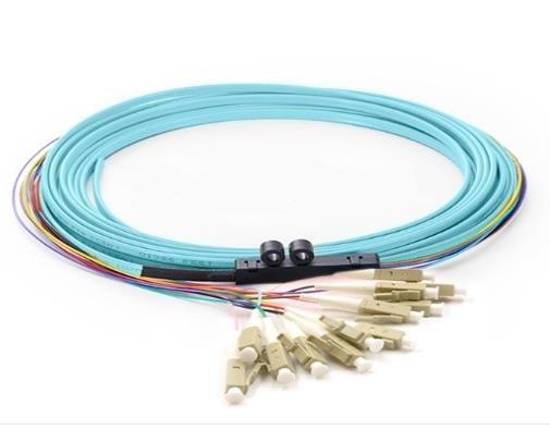 Perda de inserção do amortecedor apertado da trança 900um da fibra ótica OM2/OM3 baixa