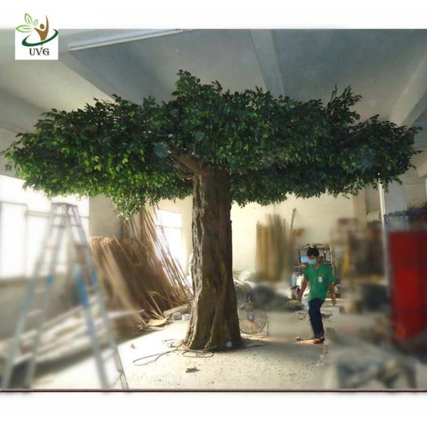 UVG GRE039 5m Giant fake banyan tree with plastic green leaves for garden landscaping