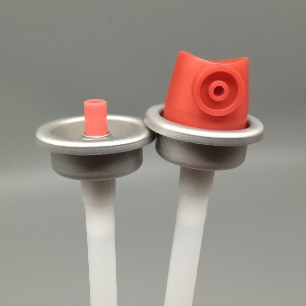 Compact Low-Profile Male Fire Extinguisher Valve for Vehicle and Racing Applications with Vibration Resistance