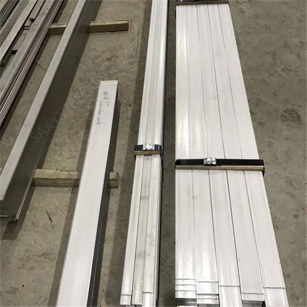 Superfície brilhante Barras planas de aço inoxidável 2D 2bProdutos de aço plano de venda quente Barras planas de aço suave Espessura 3,0-60,0 mm plana