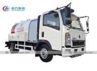 Camion de queue écourtée de HOWO 4x2 RHD 5000L 2.5T LPG avec le distributeur