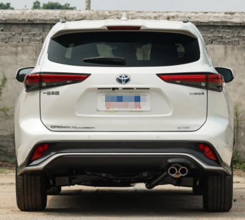 Автомобиль 2023 наградной версии четырехколесного привода КРОНЫ KLUGER 2.5L HEV ТОЙОТА средний