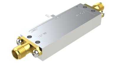 Modulo de amplificador de 1 a 18 GHz P1dB 10 dBm Amplificador de banda larga de baixo ruído para comunicações, sistema de radar