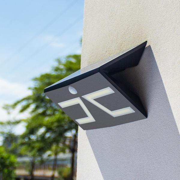 Portable 8 To 12H Charging 5W 6000K Cob Pir Solar Powered LED Wall Light