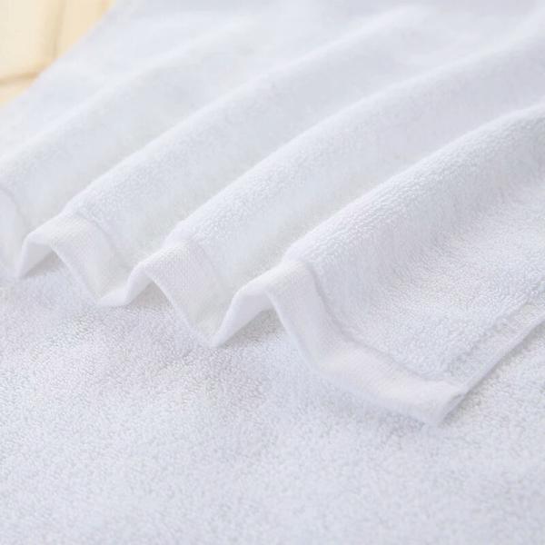 Luxury Table Napkins Linen Personalized Cloth Napkins 32*32cm For SPA