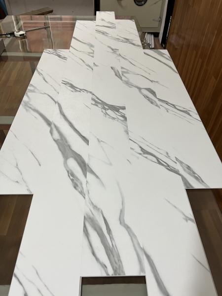 Prancha luxuosa do vinil do SPC do olhar de mármore lustroso que pavimenta 145x910mm 1218x148mm