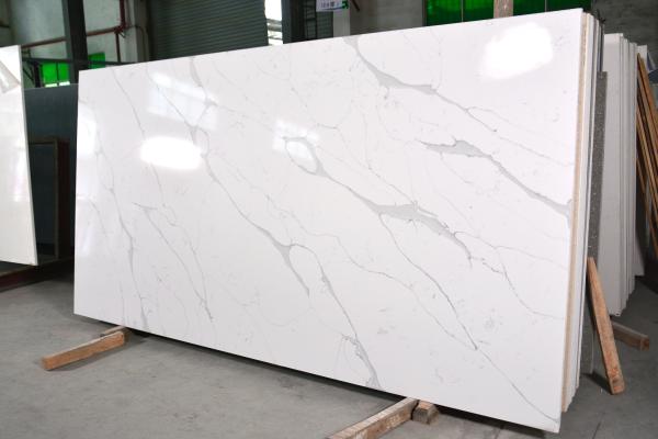 NSF de pedra da laje de quartzo artificial branco de Calacatta habilitado para Benchtop