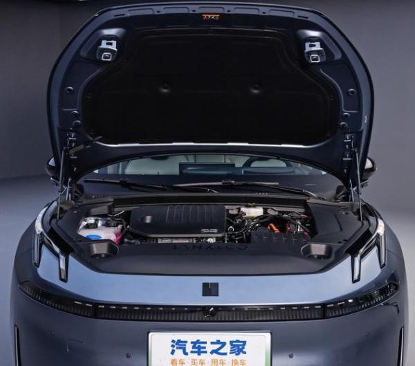 Hoje lançado o mais recente LYNK& CO 07 EM-P 126km de longo alcance pro PHEV motor elétrico de 160 kW & torque 350N.m novo veículo de energia