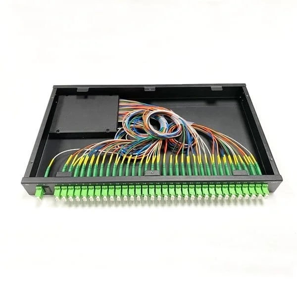 Green SM LC/APC Duplex Fiber Optic Adapter with Inner Shutter 0.2 dB Insertion Loss and 500 Cycle Durability