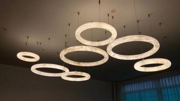 Melhor preço Dinamarca Sala de estar minimalista moderna e criativa Hotel Villa Decoração Ronda Lâmpada de teto de pingente de mármore