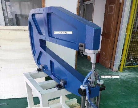 High quality Road sign making riveter machine