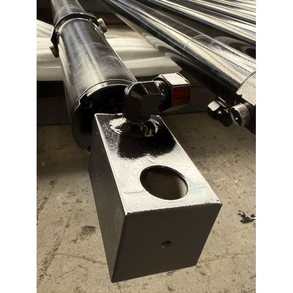 Telescopic Long Stroke Double Acting Hydraulic Cylinder With Hard Chrome Plated Steel