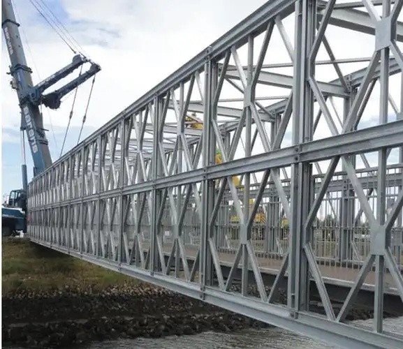 Hot Dip Galvanized Steel Footbridge For Pedestrian Walkways Weatherproof