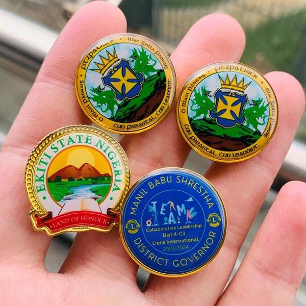 Металлический значок золотого цвета 2,5 см 2,8 см 3 см Металлическая брошка