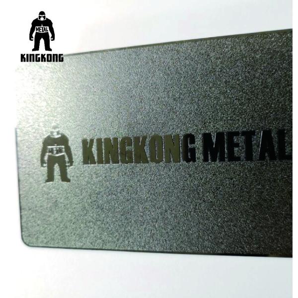 Творческие визитные карточки Ласеред металлические выбитые заморозили законченный цвет серебра золота