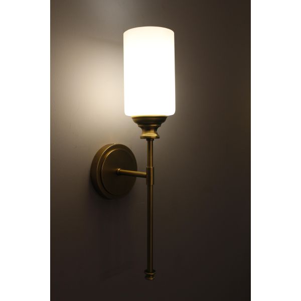Modern Design Brass Wall Lamp with 3500K Warm White Light for Living Room Decoration
