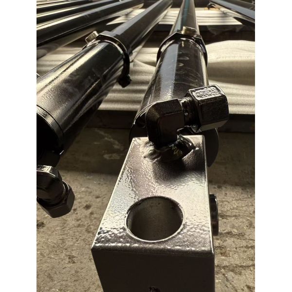 Telescopic Long Stroke Double Acting Hydraulic Cylinder With Hard Chrome Plated Steel