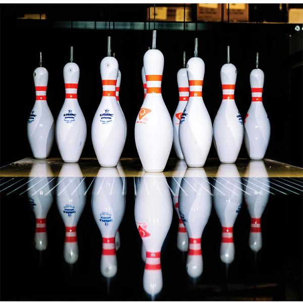 Indoor Fitness Black Bowling Lanes With String Bowling Pinsetter Machine For Training