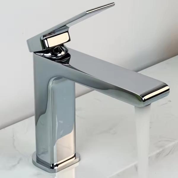 Single Handle Baisn Faucet Hot and Cold Water Mixer for Bathroom