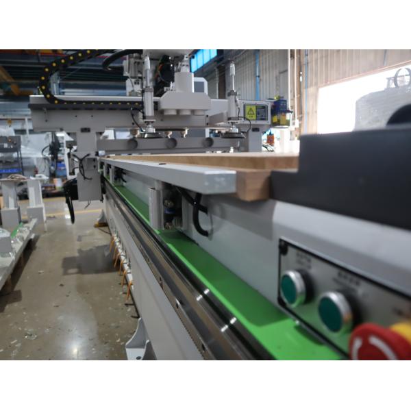 3 eixo de cinzeladura de madeira da porta dois da mobília da fatura de armário da máquina do router do Cnc da linha central