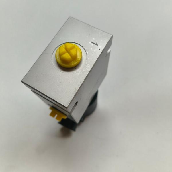 Shantui Components and Parts Electric System 266-77-05000 Solenoid Valve
