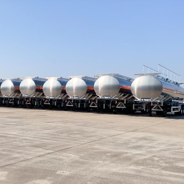 Double Axle Tri Axle Fuel Tank Semi Trailer With 11.00R20 12PR 12R22.5 12PR Tire Specification