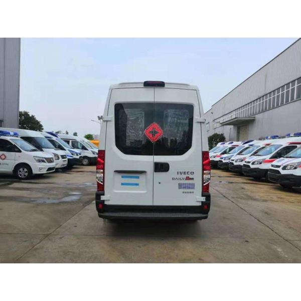 Плюш скорой помощи 2800 мм мобильный госпитальный грузовик с передовыми характеристиками и спецификацией шин 215/75R16LT