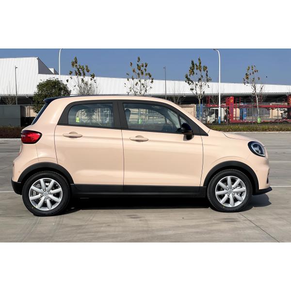 Мест моторов 5 электрического автомобиля Lingpao T03 EV ручной привод 403KM мини электрических левый