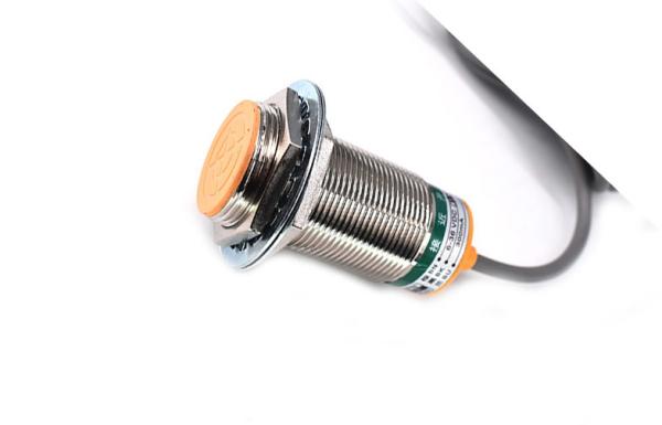 Cylinder Shape Industrial Proximity Switch , Inductance Proximity Sensor