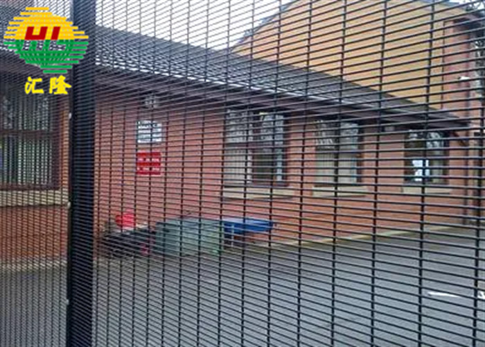 загородка высокого уровня безопасности длины 358 высоты 2.5m 2.3m для частной собственности