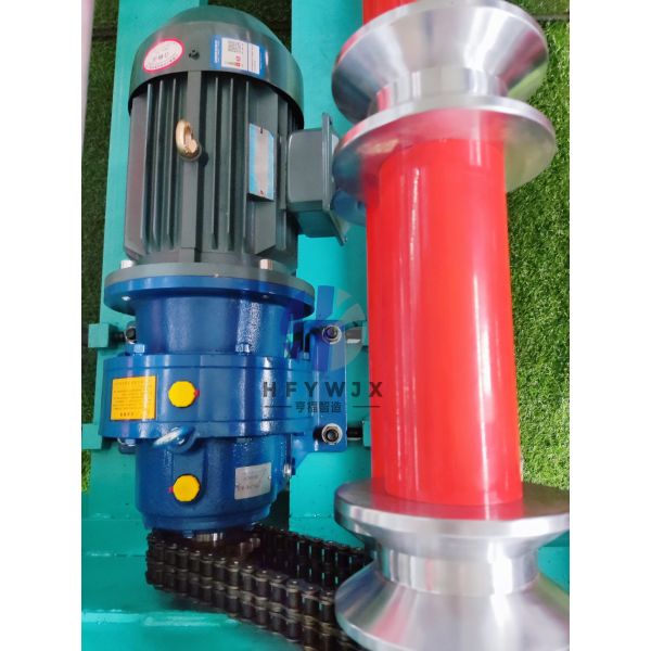 Automatic 1040 Trapezoidal Plate Roll Forming Machine 13 Stations 10-15m/Min Speed And 300H Steel Frame