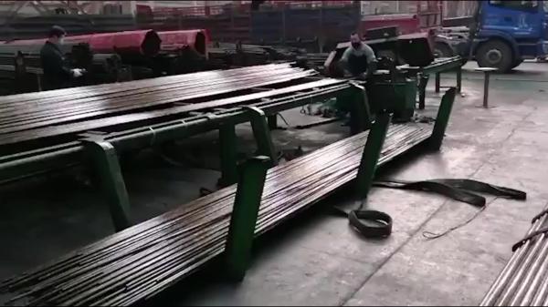 ASTM A519 Alloy Steel Seamless Pipe Oiled / Black Painting For Drill