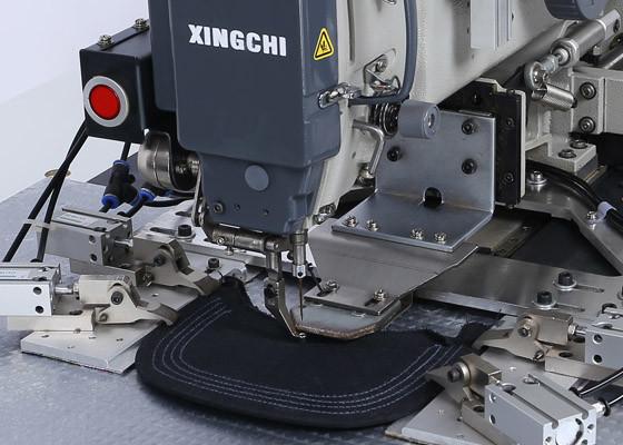 Decorative Stitches Sewing And Embroidery Machine , Flat Bed Zigzag Stitch Machine