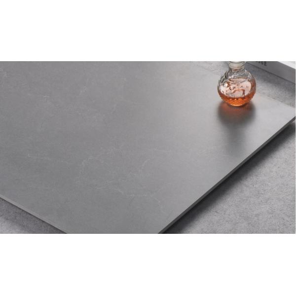 Carreaux de porcelaine antidérapant de qualité AAA 60x120 cm pour le sol et le mur intérieurs