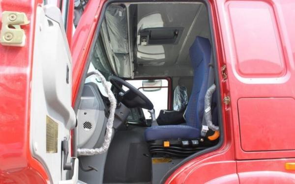 420HP  Cabin Triangle Tire HOWO 6x4 prime mover MAN technology tractor truck,prime mover and trailer,semi truck tow