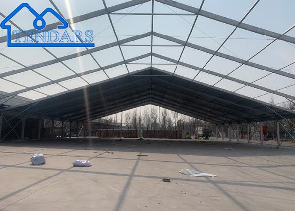 Tenda de Eventos Moderna Grande Quadro de Alumínio Resistente a UV