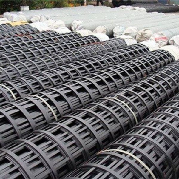 Composite Steel Plastic Geo Grid Mesh Heavy Load Embossed Geo Grid For Gravel
