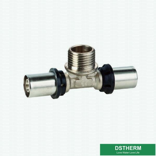O homem rosqueou os encaixes de bronze retos dobro da união da imprensa da compressão do T para a tubulação de alumínio de Pex Pex