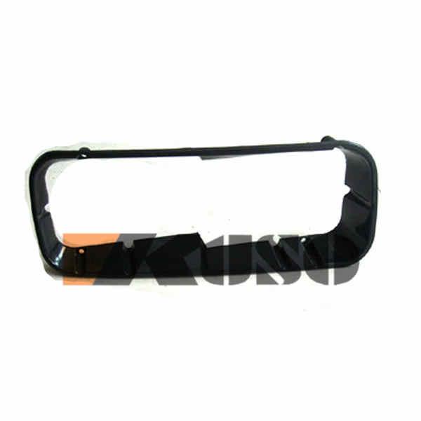 1-82117078-0 1-82117079-0 Headlamp Rim For ISUZU FORWARD GIGA FVR FTR EXR