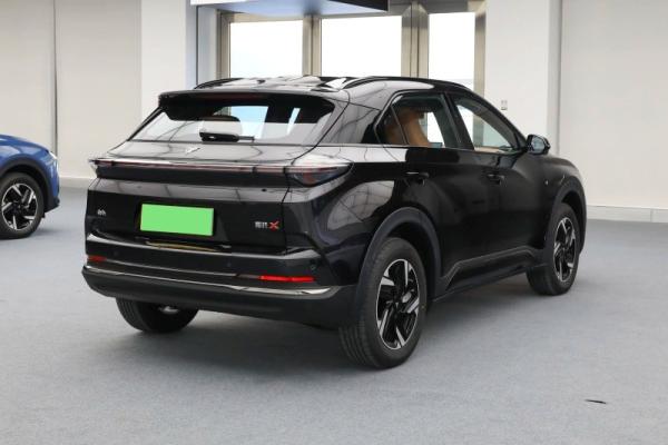 Neta X SUV compact électrique 163 chevaux avec empattement 2770 mm