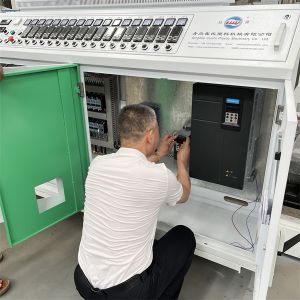 Пластмассовый экструдер с двойным винтом, конный двойной винтовой экструдер для сельского хозяйства