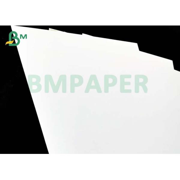 Uncoated аттестованное Woodfree возместило цену по прейскуранту завода-изготовителя белой бумаги высококачественную Uncoated аттестованное Woodfree возместило цену по прейскуранту завода-изготовителя белой бумаги высококачественную
