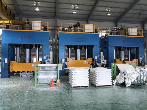 SMC Water Tank 1200 Ton Hydraulic Press Machine , Auto Hydraulic Forming Press