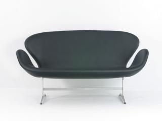 Arne Jacobsen Swan Modern Classic Sofa Leather Double Style 144 * 66 * 78.5cm