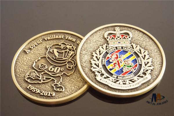 Iron Custom Challenge Coins Antique Gold Crown And Animal Coins With Velvet Pouch