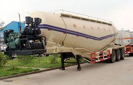 3 Axles Second Hand Semi Trailers 40000L Tanker Capacity For Oil Transportation