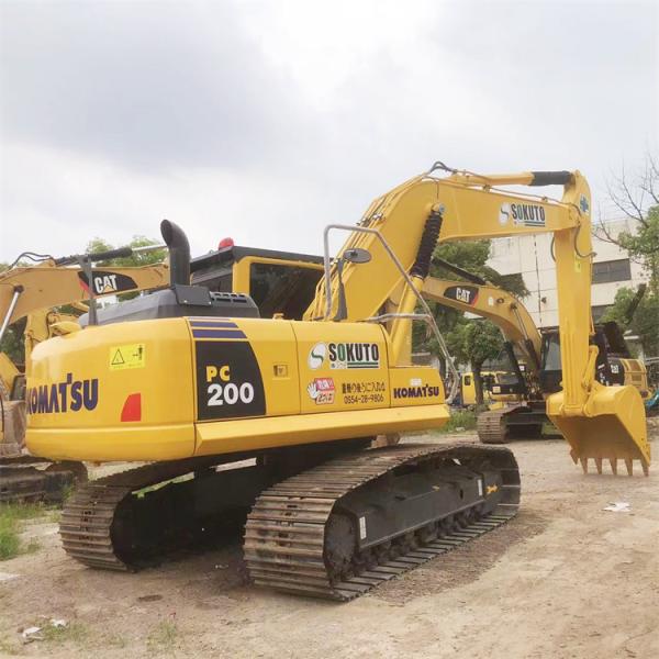 Excavadora Komatsu PC200-8 usada con 800 horas de trabajo y cilindro hidráulico original