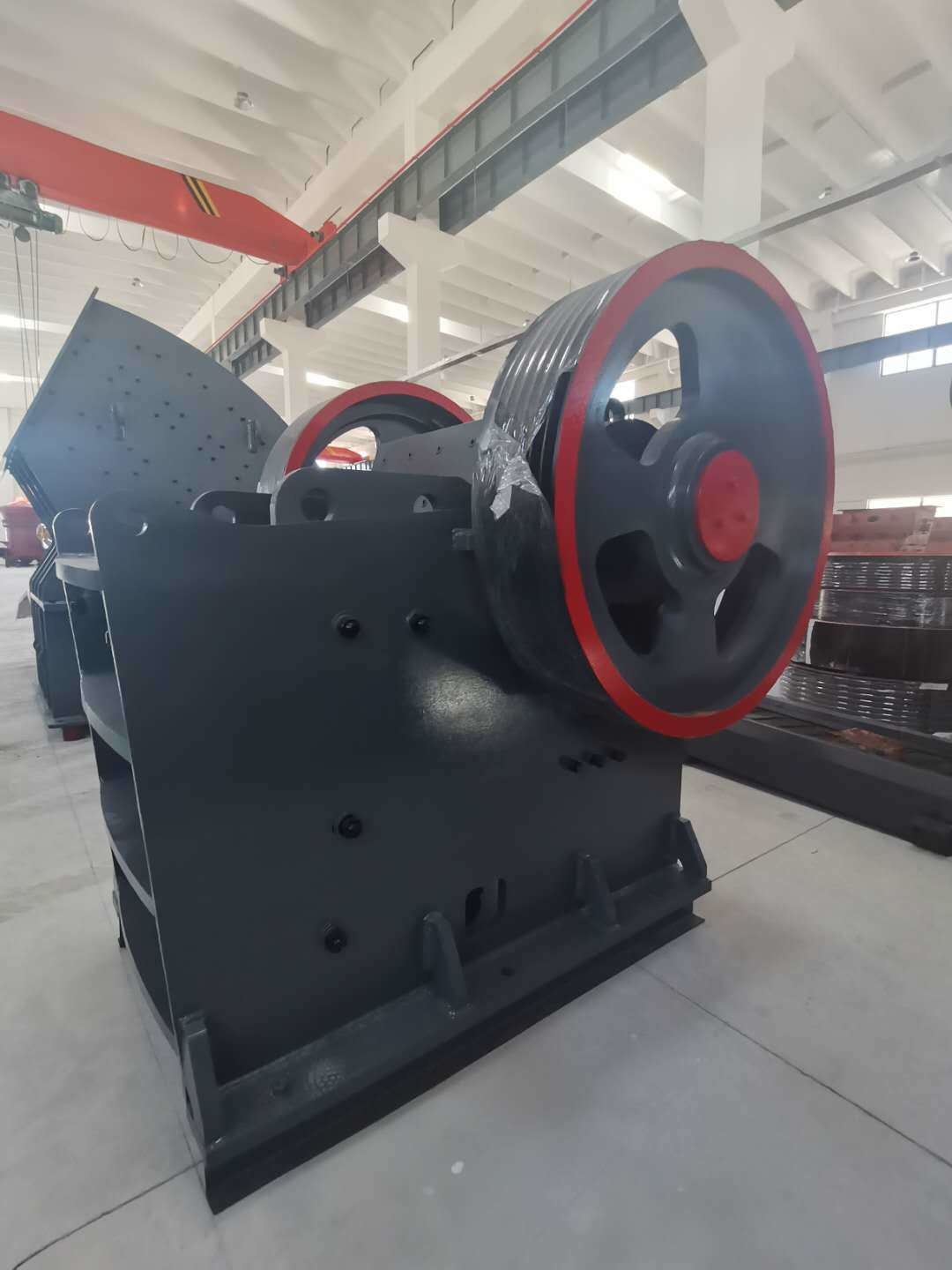 Standard PE Series Jaw Crusher for Aggregate Quarry Granite Outlet Size 65-140mm
